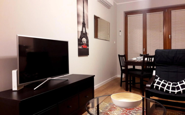 Modern & quiet in Royal Wilanów with Netflix