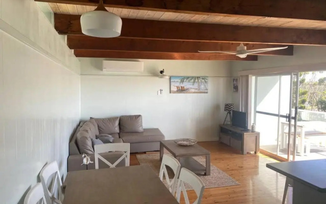 Just A Mellow Surf Escape @ Seaside, Dolphin Point