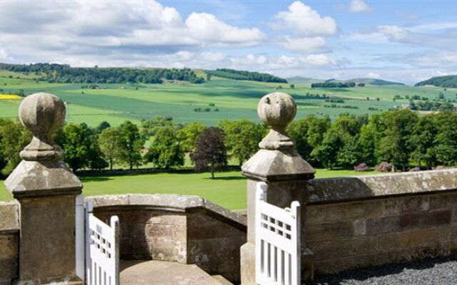 Kinnettles Castle