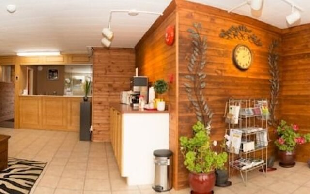 Cedars Motel