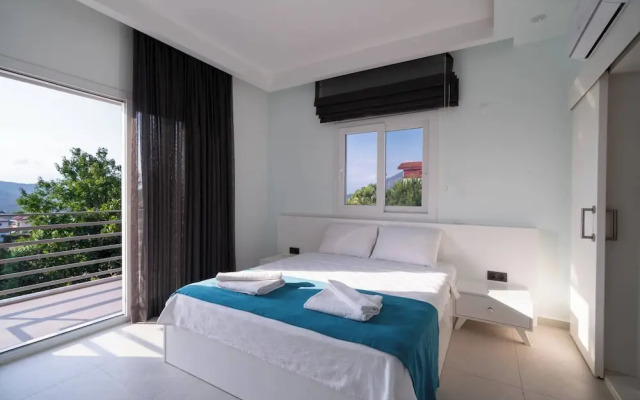 Ölüdeniz Plajına Yakın 3 Yatak Odalı Villa