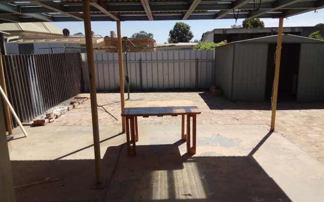 Forrest St Apartments