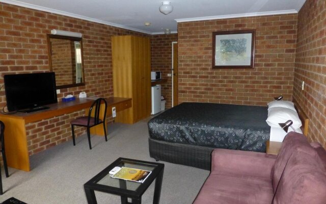 Inverloch Central Motor Inn
