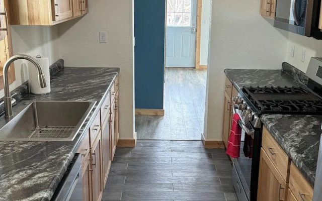 Mill Street Upper Apartment