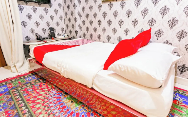 OYO 94069 Mp Room