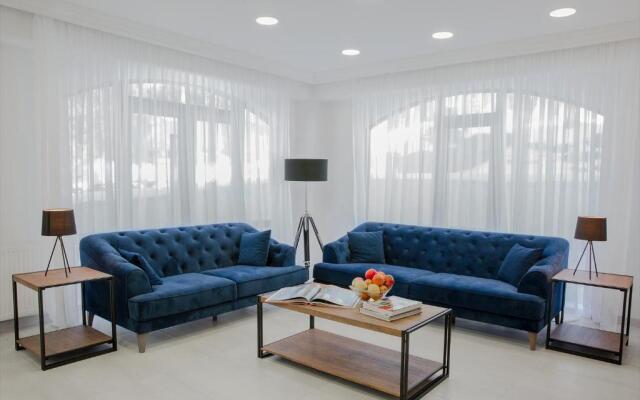 Kokhta Plaza Boutique Hotel