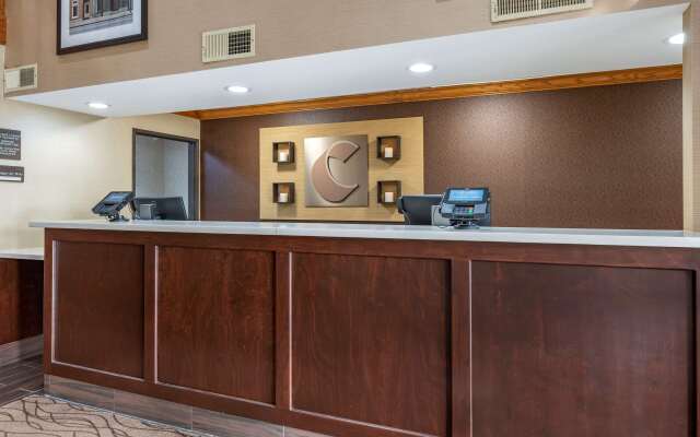Comfort Inn & Suites Napoleon