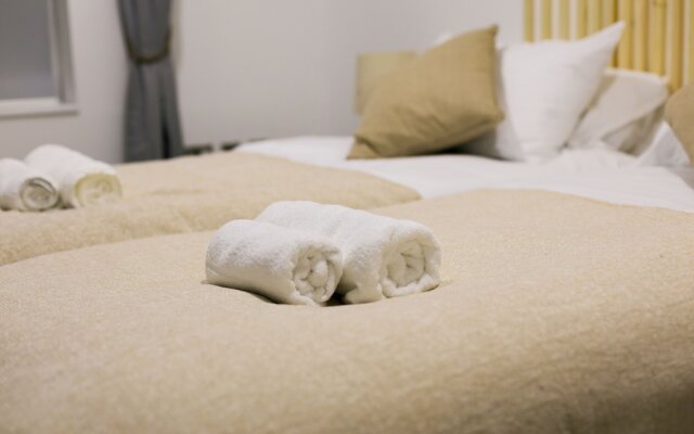 Cozy Luxury City Apartment in Central Bracknell