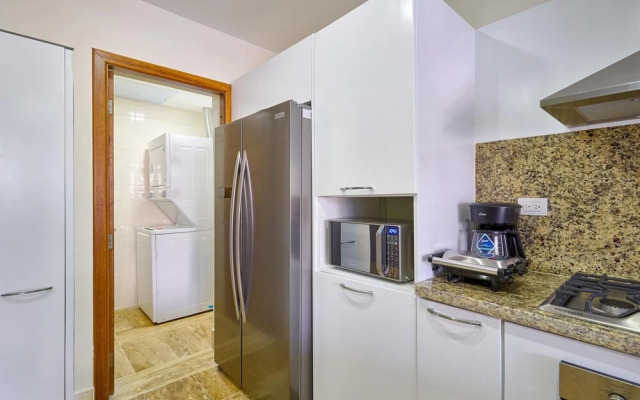 Beach Condo w Sea View B-202 Costa Atlantica