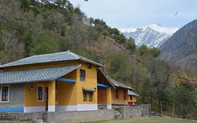 Himachal Heritage Village By Upvan