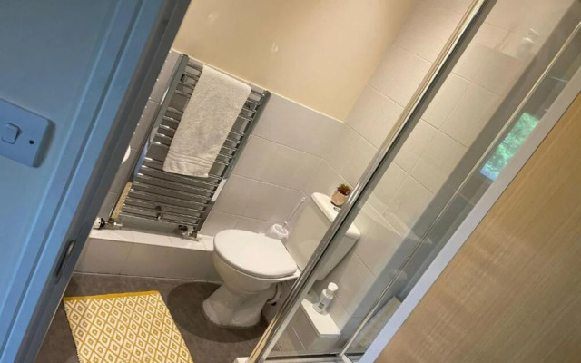 Global Boutique Relocation Ltd 2bed -free Parking