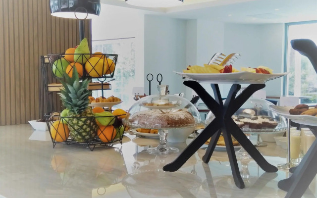 Glyfada Riviera Hotel