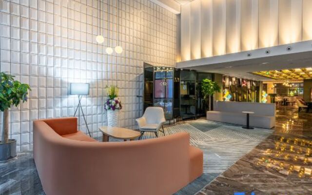Tongbai Hotel (Tongling Beidouxing Cheng)