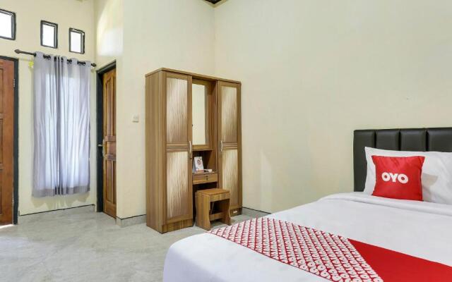 SPOT ON 90882 Sari Homestay Near Garuda Wisnu Kencana