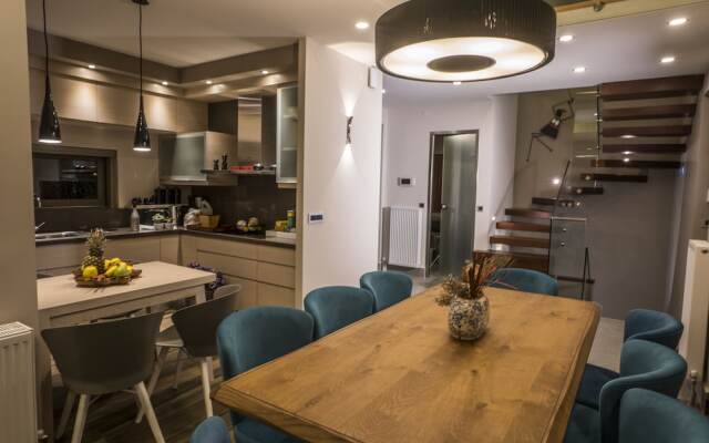 AA Luxury Villas
