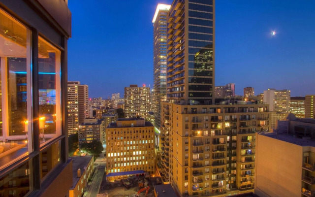 Sky Suites Yorkville