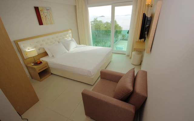Dragut Point North Hotel