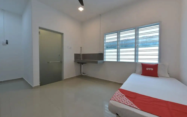 OYO 90889 Narasindo Cottage