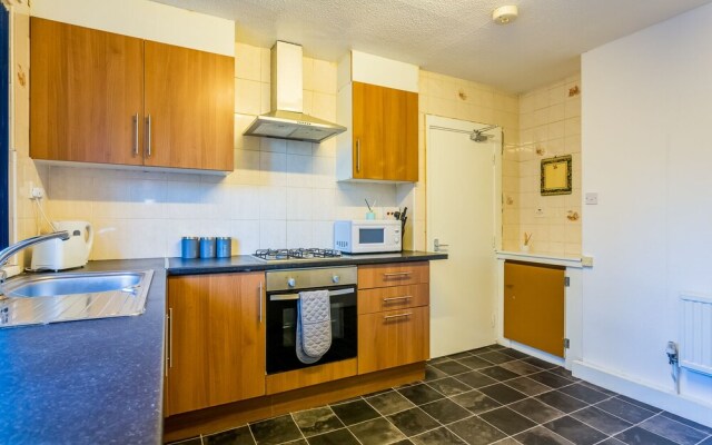 Lovely 3-bed Apartment in Newcastle Upon Tyne