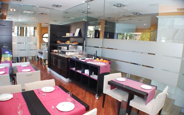 Hotel Mieres del Camino