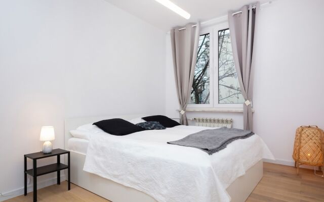 Stępińska Apartment Warszawa by Renters