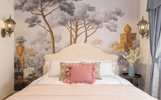 Locals Boutique Apartment Lujiang No.1