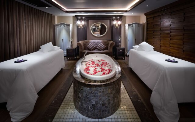 Paradise Suites Hotel