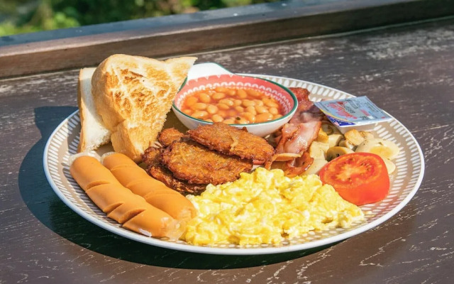 Mad Monkey  Vang Vieng