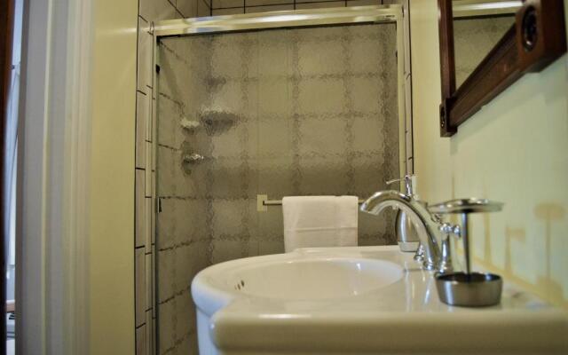 Hawksbill House - (Adults Only)