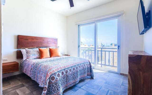 Casa de la Risa by Skyrun