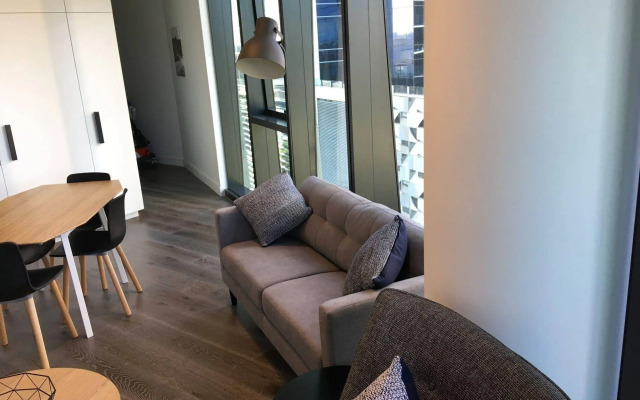 Docklands Select