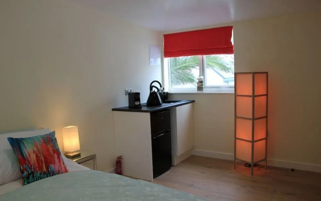 Falmouth Marina Apartment