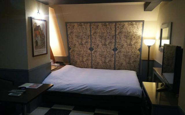 Hotel Sting