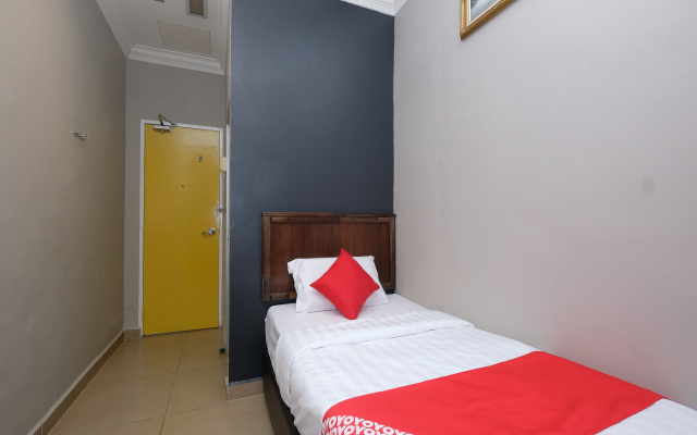 OYO 1190 Nice Stay Hotel