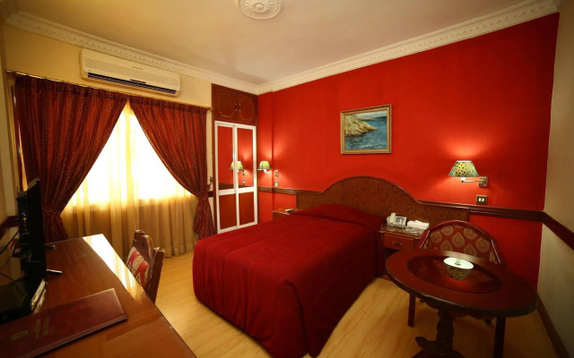 Awal Hotel