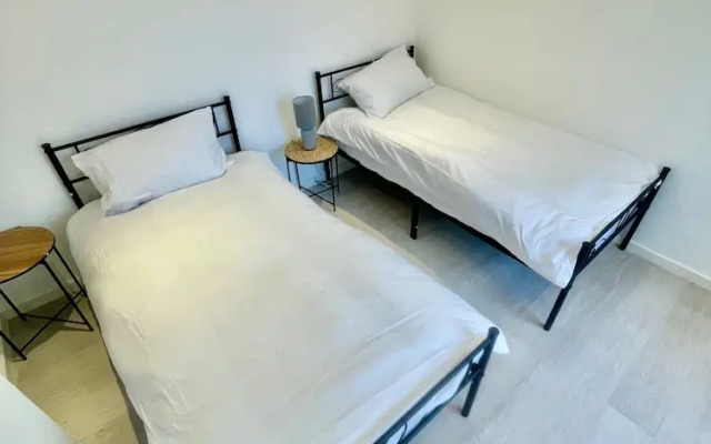 Cambridge Cozy 2 Bedroom Apartment 5 Sleep