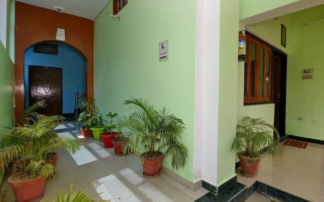 OYO 4409 Hotel Chaitanya Inn