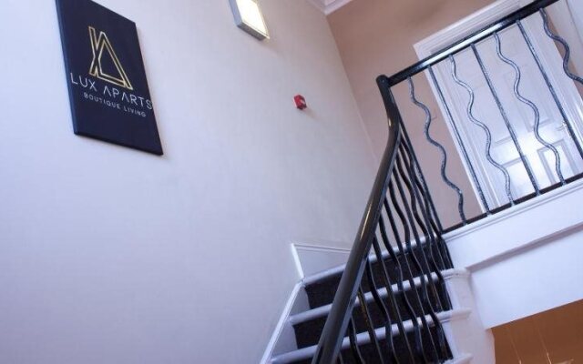 Lux Aparts Wakefield Central