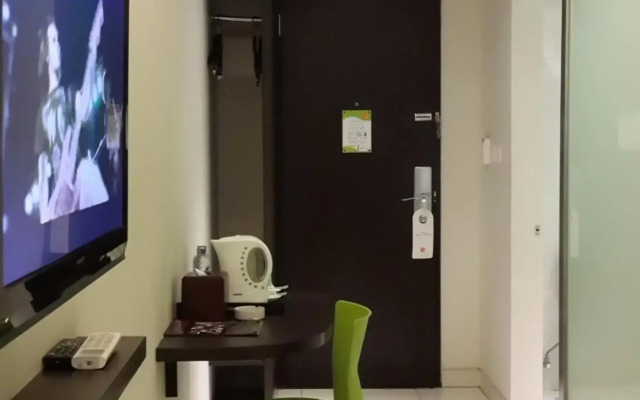 V Hotel Tebet, Jakarta