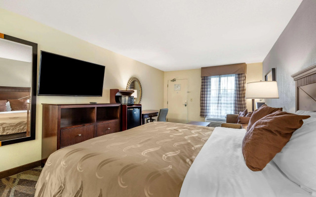 Quality Inn Windsor Mill