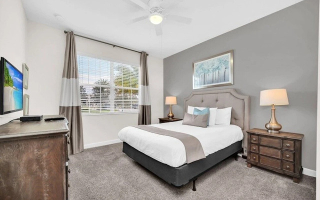 4710kings 6 Bedroom Villa by RedAwning