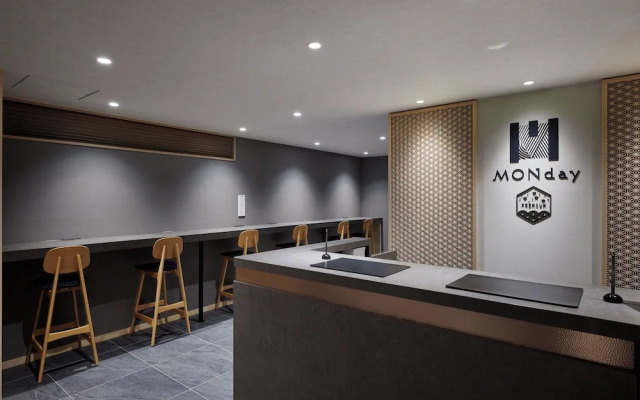 Premium Apart MONday KYOTO GOJO