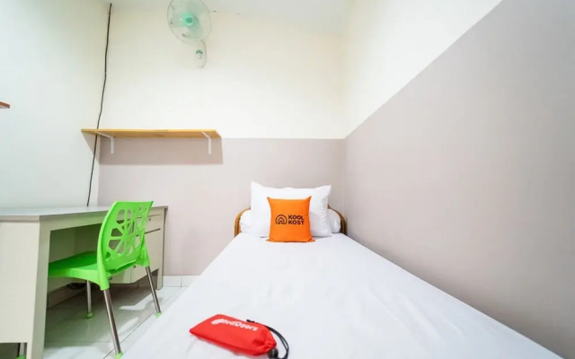 KoolKost near BTC Fashion Mall 2