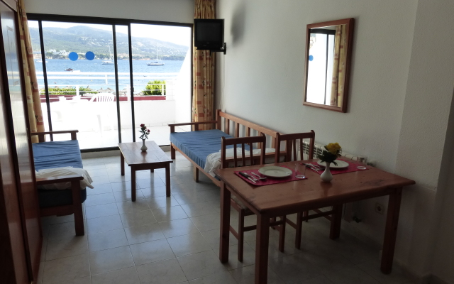 Apartamentos Balear Beach
