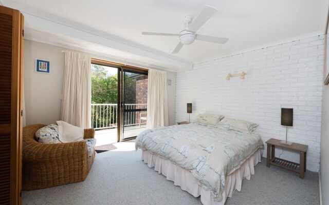 A Beach Break - 1/90 Lorikeet Drive