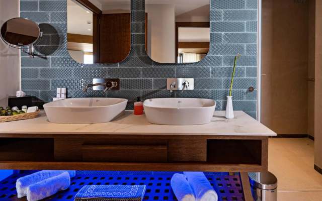 Minos Ambassador Suites & Spa - Adults only
