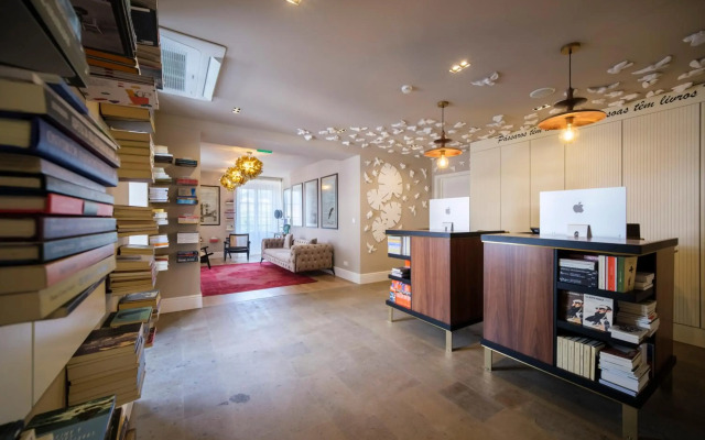Azores Book Hotel