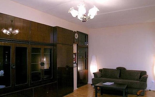 Moscow4Rent Apartment - Smolenskaya