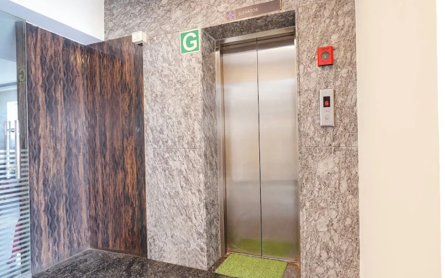 FabHotel Royal Wood Premier - Near Karnataka Golf Association, Domlur