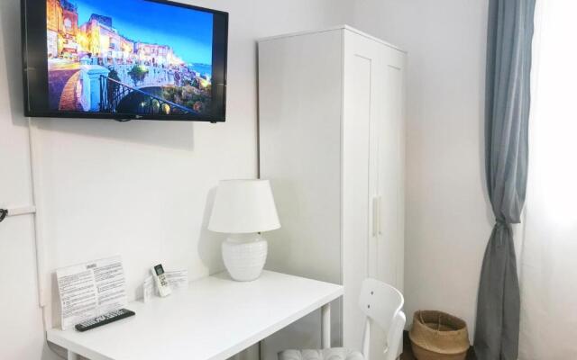 Laurus Sicilian Holiday